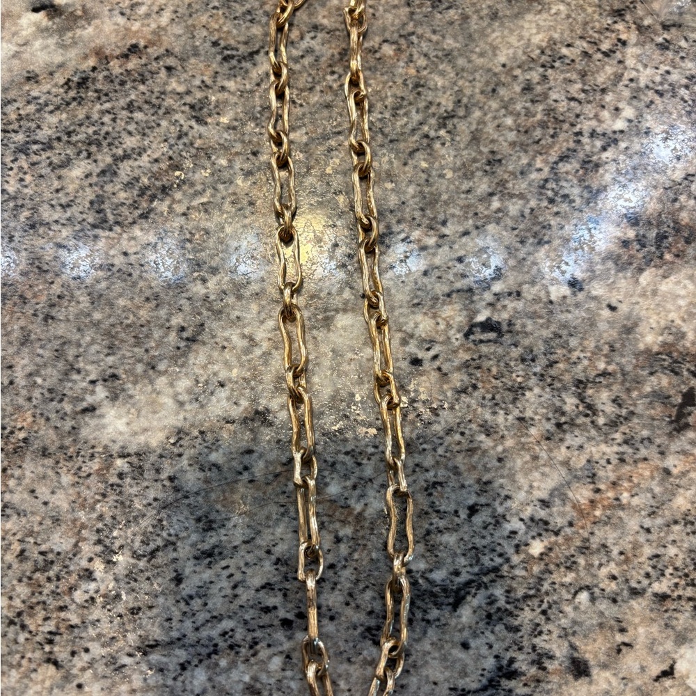 Elegant Gold Chain Necklace